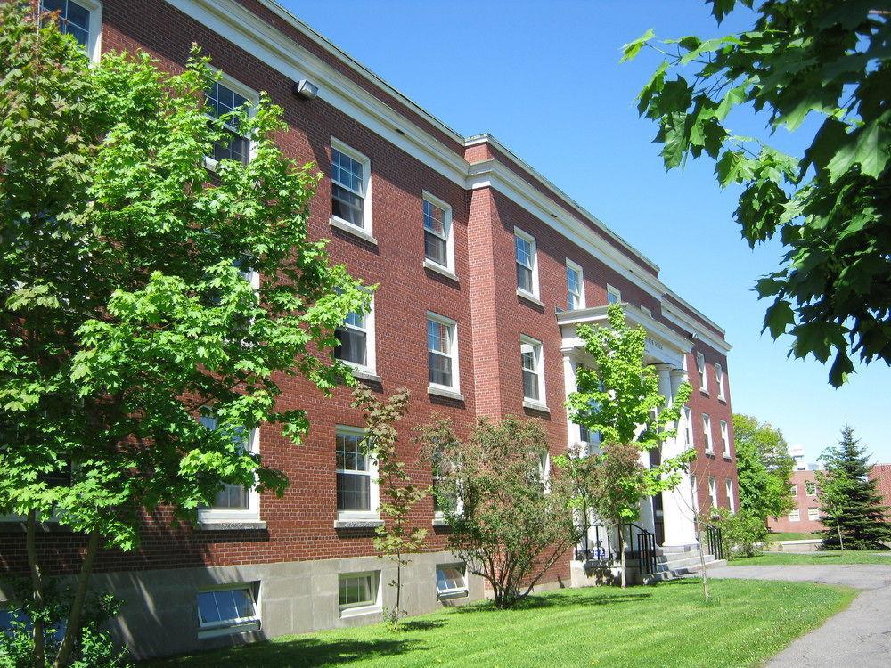 Unb Fredericton Accommodations Exterior foto