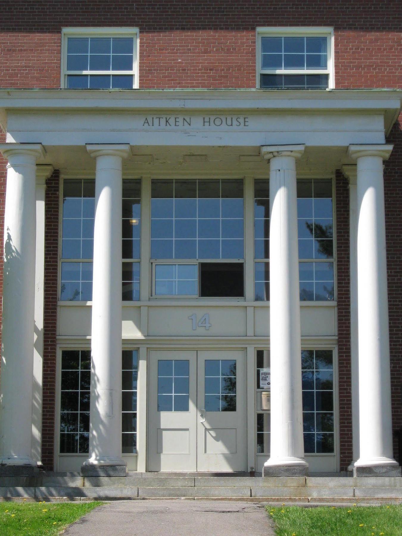 Unb Fredericton Accommodations Exterior foto