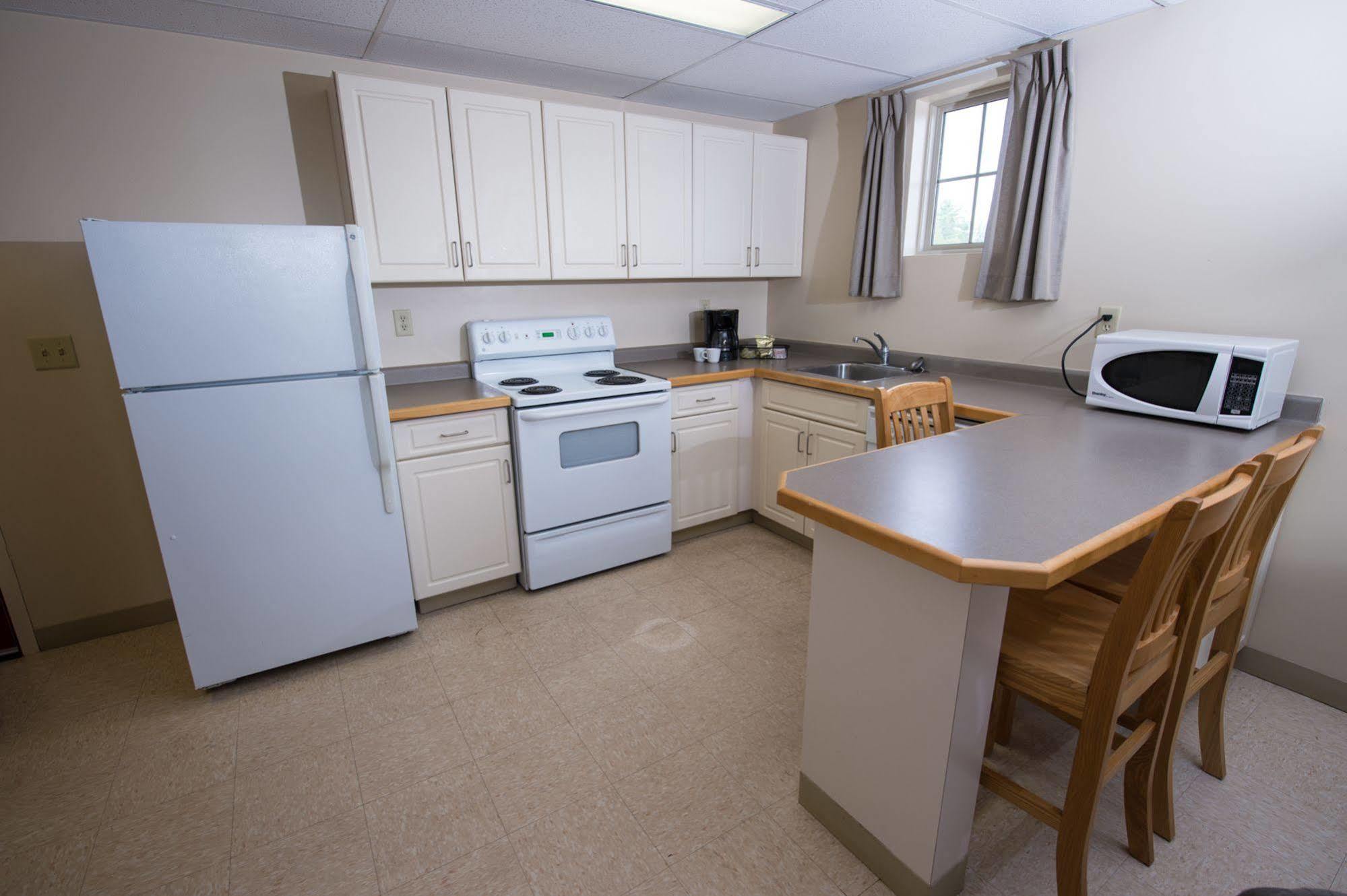 Unb Fredericton Accommodations Exterior foto